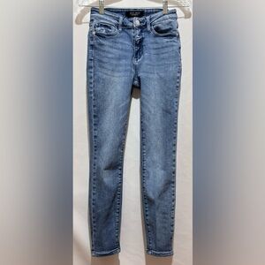 Judy Blue Relaxed Fit Medium Wash Jeans Style #JB88262 Women's 0/24